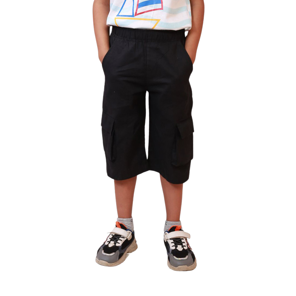 BLACK CARGO SHORTS